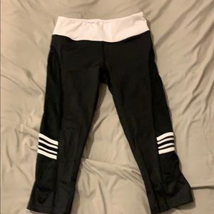 Capri leggings size small